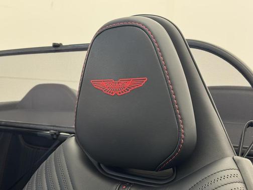 2023 Aston Martin DB11 Volante