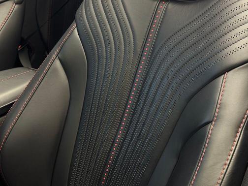 2023 Aston Martin DB11 Volante