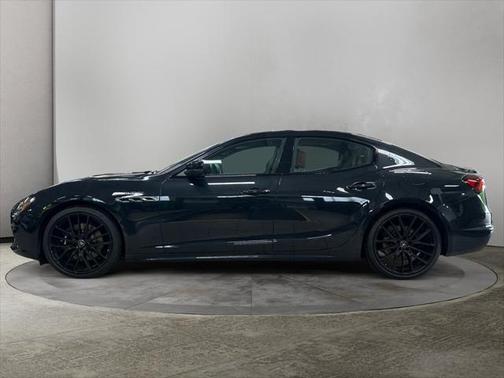 2023 Maserati Ghibli Modena Q4