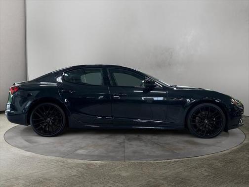 2023 Maserati Ghibli Modena Q4