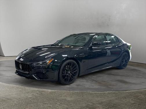 2023 Maserati Ghibli Modena Q4