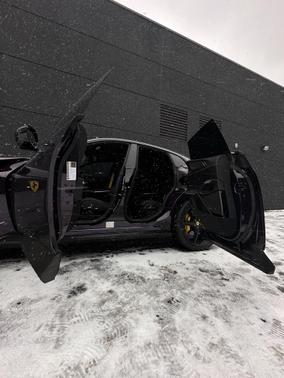 2024 Ferrari Purosangue Base