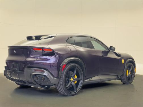 2024 Ferrari Purosangue Base