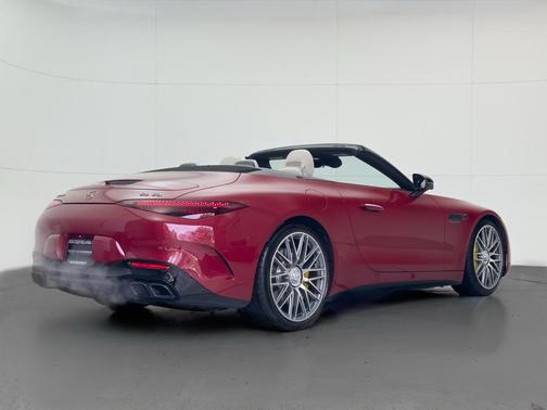 2022 Mercedes-Benz AMG SL 63 Base