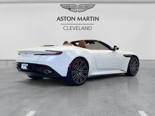 Zenith White 2025 Aston Martin DB12 Volante