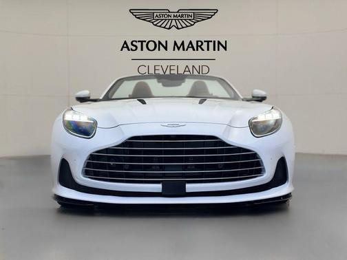 Zenith White 2025 Aston Martin DB12 Volante