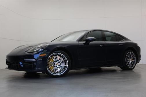 2023 Porsche Panamera Turbo S
