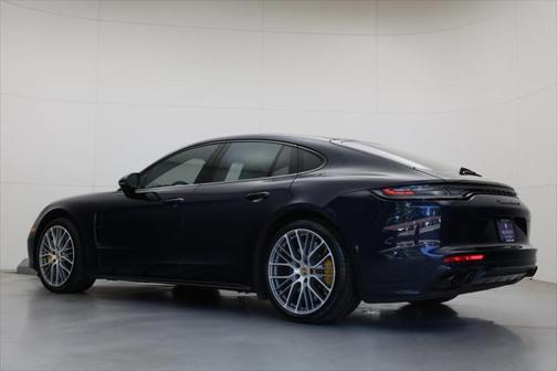 2023 Porsche Panamera Turbo S