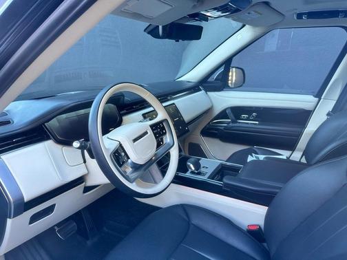 2024 Land Rover Range Rover P530 Autobiography