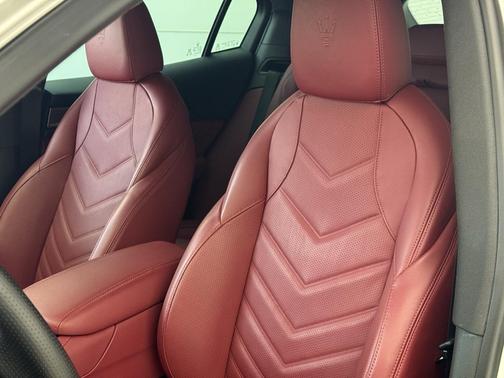 2024 Maserati Grecale Trofeo