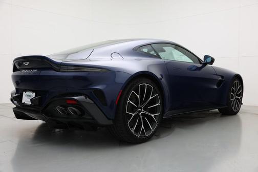 2025 Aston Martin Vantage 