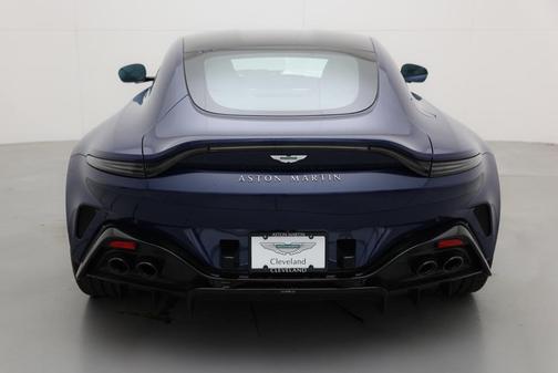 2025 Aston Martin Vantage 