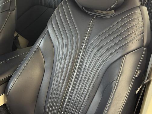 2019 Aston Martin DB11 Base