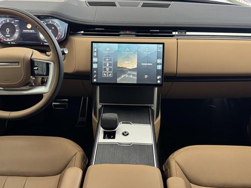 2025 Land Rover Range Rover SE
