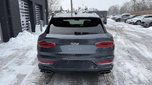 2022 Bentley Bentayga V8