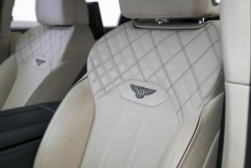 2022 Bentley Bentayga V8