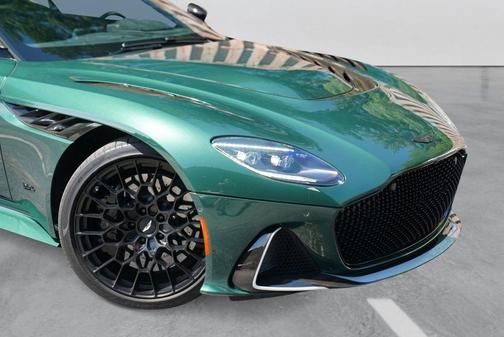 Q Buckinghamshire Green 2023 Aston Martin DBS 770 Ultimate