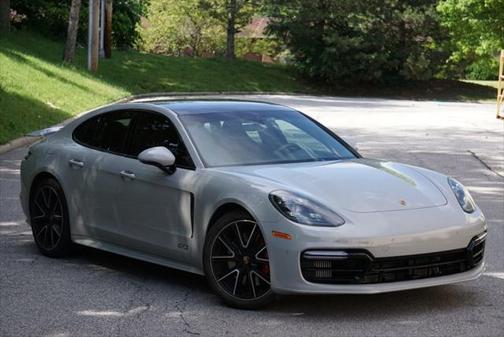 2020 Porsche Panamera GTS