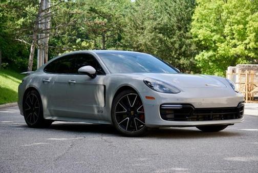 2020 Porsche Panamera GTS