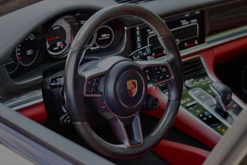 2020 Porsche Panamera GTS