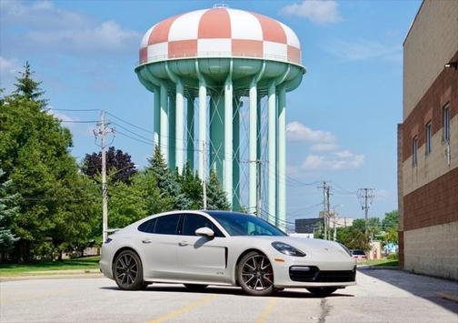 2020 Porsche Panamera GTS