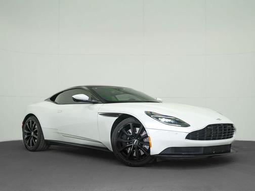 2018 Aston Martin DB11 Base