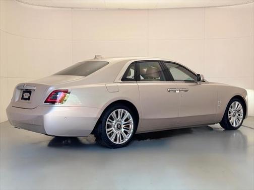 2024 Rolls-Royce Ghost