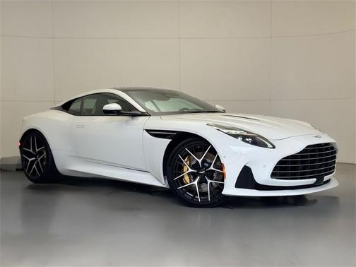 2025 Aston Martin DB12 