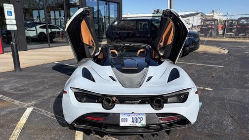 2020 McLaren 720S Base