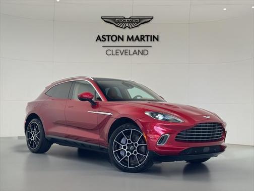 2021 Aston Martin DBX Base