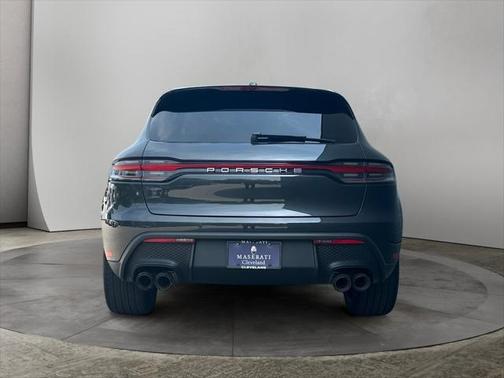 2023 Porsche Macan Base