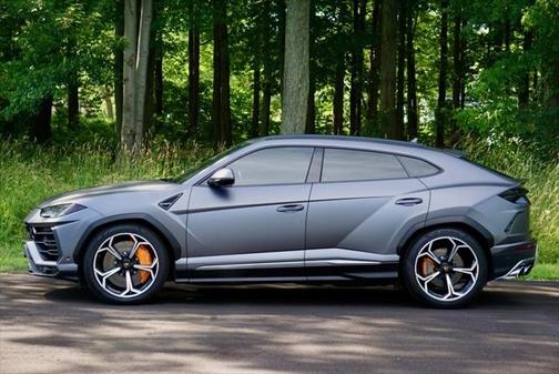 2020 Lamborghini Urus Base