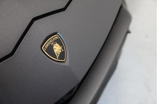2020 Lamborghini Urus Base