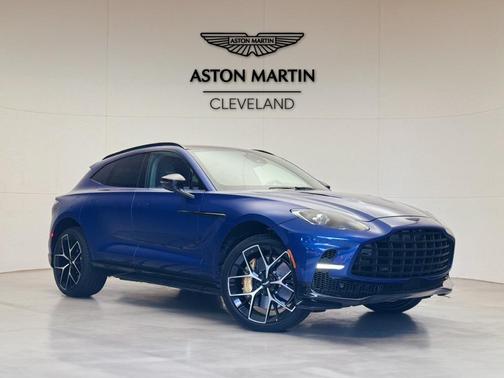 2025 Aston Martin DBX 707