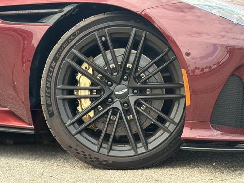 2025 Aston Martin DB12 