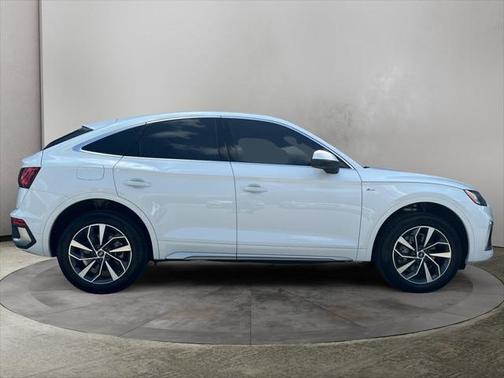 2022 Audi Q5 45 S line Premium Plus