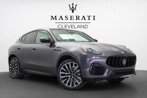 Grigio Lava Metallic 2025 Maserati Grecale Modena SUV