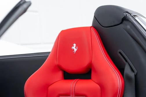 2018 Ferrari 488 Spider Base