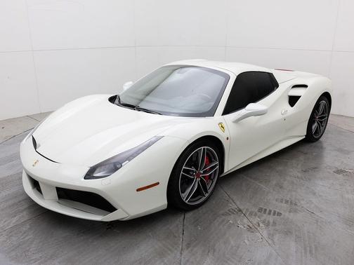 Bianco Avus 2018 Ferrari 488 Spider Base