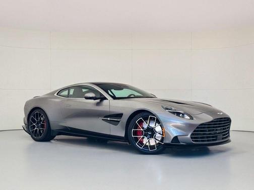 2025 Aston Martin Vanquish 