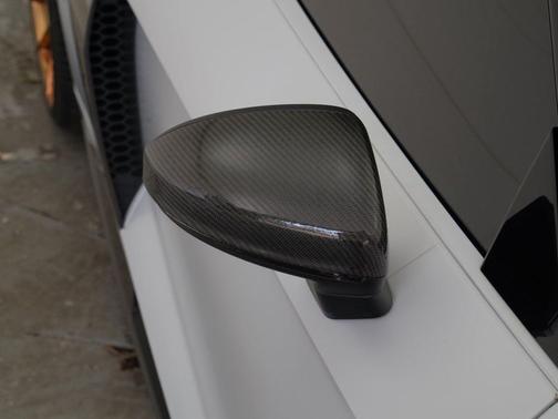 Suzuka Gray Metallic 2020 Audi R8 5.2 V10