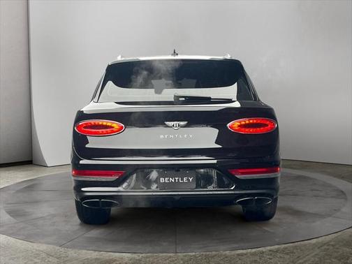 2022 Bentley Bentayga V8