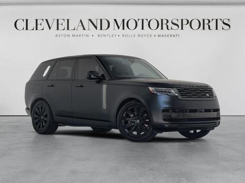 Santorini Black Metallic 2025 Land Rover Range Rover P615 SV