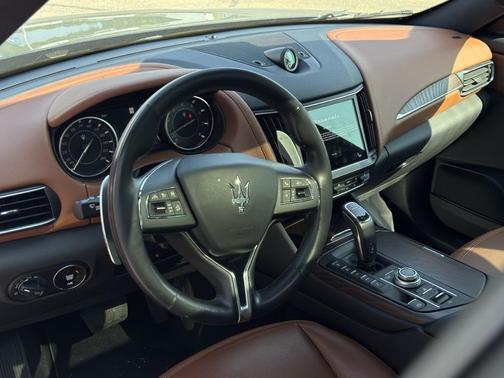 2022 Maserati Levante Modena