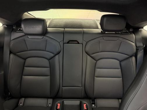 2021 Porsche Taycan Turbo S