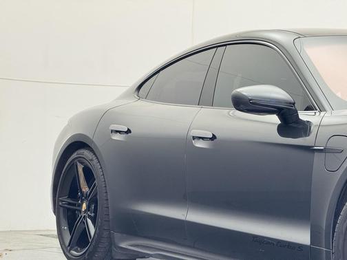 2021 Porsche Taycan Turbo S