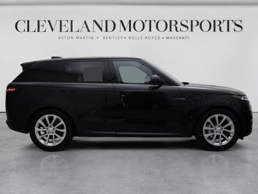 Santorini Black Metallic 2023 Land Rover Range Rover Sport SE