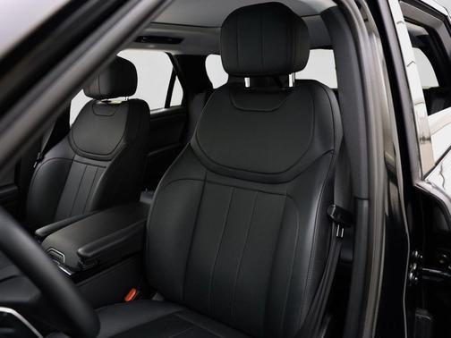Santorini Black Metallic 2023 Land Rover Range Rover Sport SE