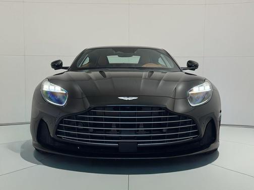 2025 Aston Martin DB12 
