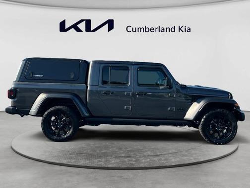 Granite Crystal Clearcoat Metallic 2025 Jeep Gladiator Sport